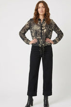 Cargar imagen en el visor de la galería, Blusa xanelg palm