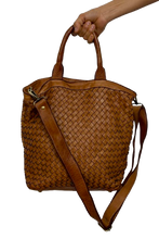 Cargar imagen en el visor de la galería, Bolso leather novarra