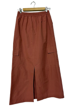 Cargar imagen en el visor de la galería, Falda maia 88822
