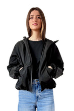 Cargar imagen en el visor de la galería, Jacket gara th
