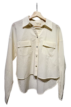 Cargar imagen en el visor de la galería, Blusa amade 88256
