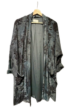 Cargar imagen en el visor de la galería, Kimono agnes velvet
