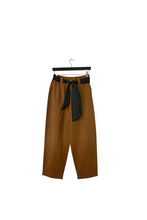 Cargar imagen en el visor de la galería, Pantalón eider 88277
